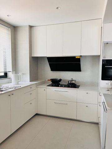 Luxury Custom Kitchen Cabinets | Modern Waterproof Cabinet for Villa & Apartment Projects